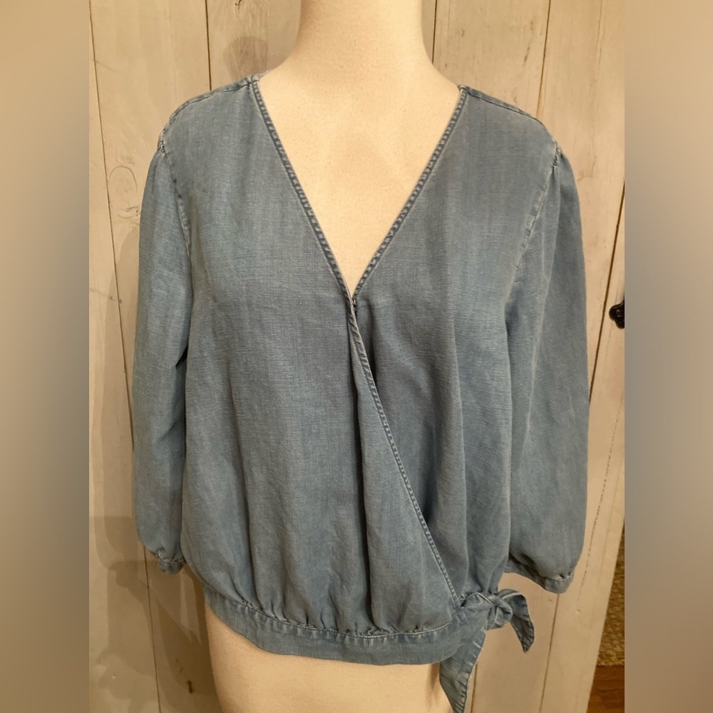 ANN TAYLOR LOFT Blouse CHAMBRAY DENIM True Wrap Top‎ Size Large
